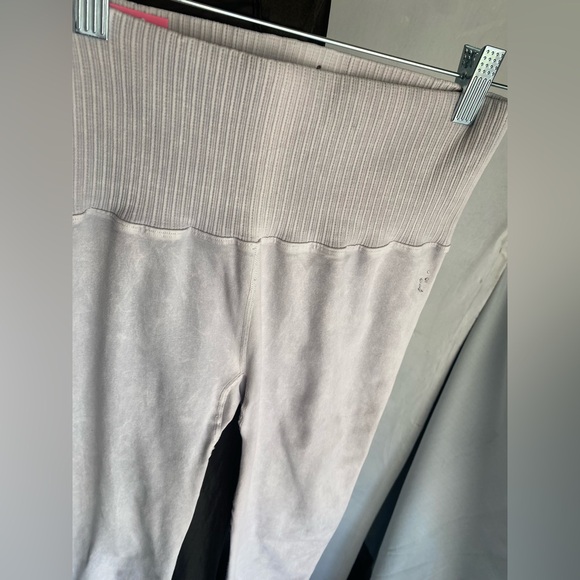 Free People Movement Ribbed Light Gray leggings - Picture 4 of 5